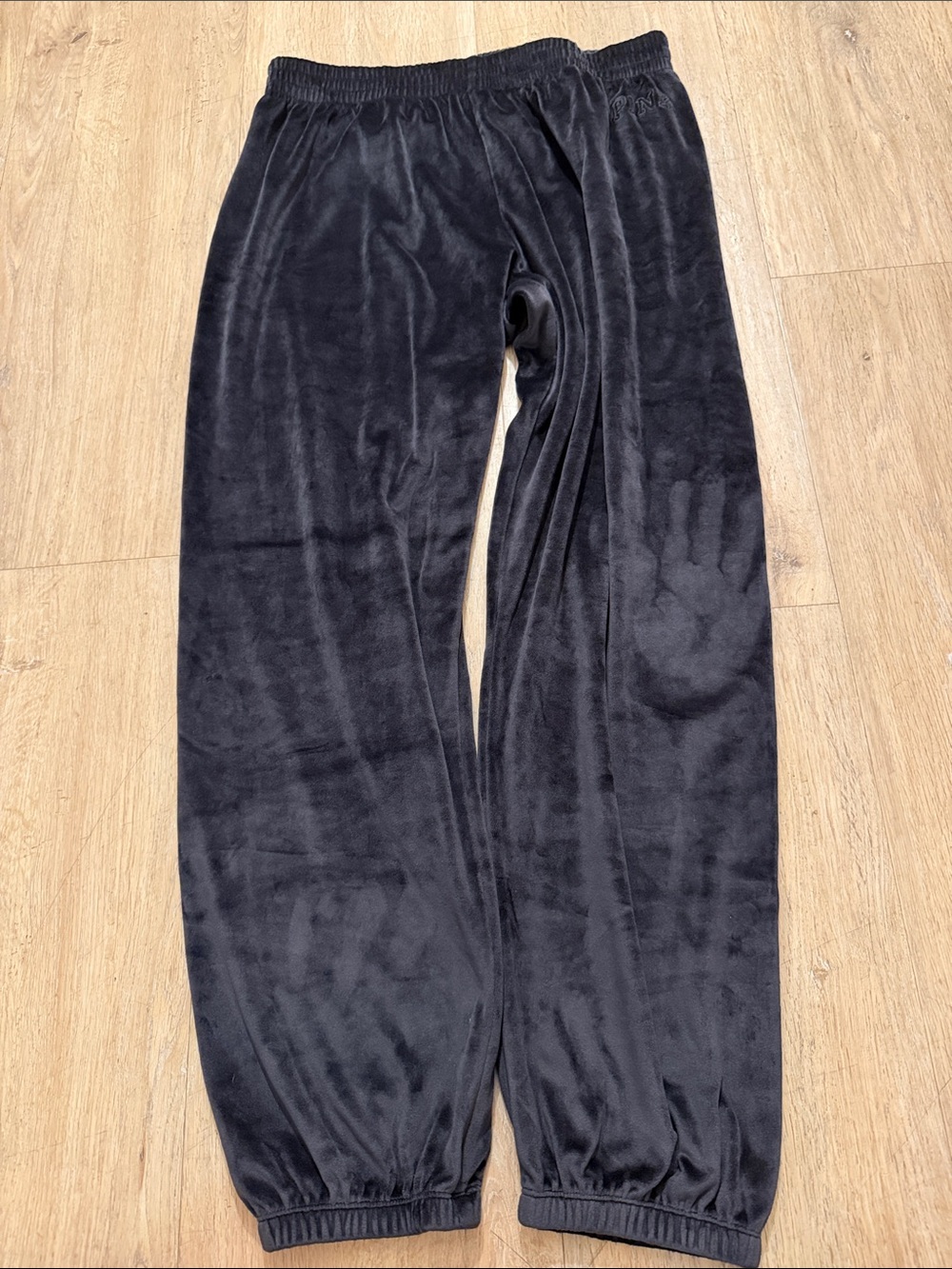 Pink Women Plush Elastic-Waist Black Lounge Pants